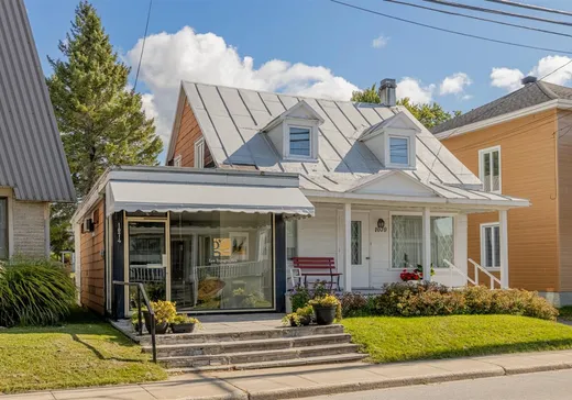 Duplex for Sale - 1070-1074 Av. Principale, Saint-Marc-des-Carrières, G0A 4B0