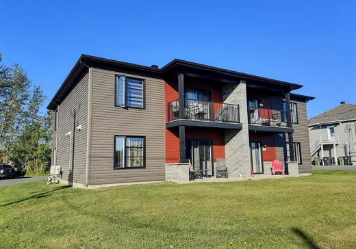 4-Plex à vendre - 164-176 Rue Noël, Plessisville, G6L3W6