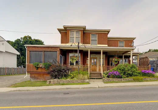 Duplex for sale - 338Z-338AZ Rue des Érables, Brownsburg-Chatham, J8G2Y3