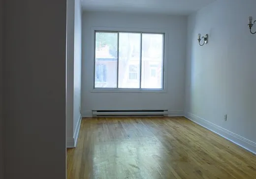 Duplex à vendre - 7426-7428 Av. Wiseman, Montréal (Villeray), H3N 2N6