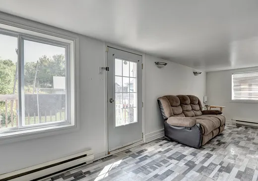 Triplex for Sale - 878-882 Rue de l'Église, St-Jean-De-Matha, J0K 1Y0