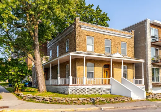 Duplex à vendre - 3965 Boul. Rosemont, Montréal (Rosemont–La Petite-Patrie), H1X 1L9