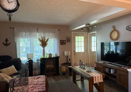 Duplex à vendre - 418-420 Rue St-Roch, Asbestos, J1T 2N2