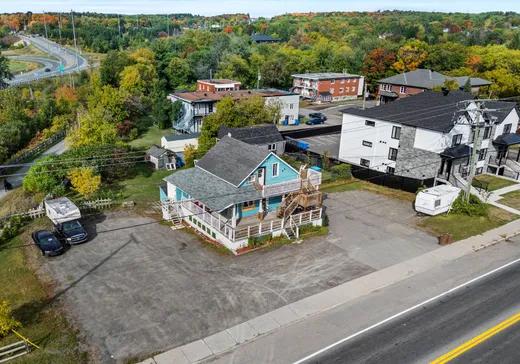 Triplex for Sale - 4-6 Boul. des Hauteurs, Saint-Jérôme, J7Y 1P8