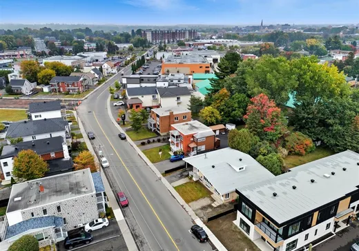 4-Plex for Sale - 458-460 Rue St-Pierre, Drummondville, J2C 3W1