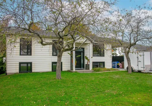 Duplex for Sale - 1320Z-1322Z Rue Maisonneuve, Magog, J1X 2P2