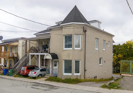 4-Plex à vendre - 4021-4027 Rue du Lac-Noir, Black-Lake, G6H1T1