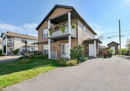 Duplex à vendre - 431-433 Imp. Deslandes, La Présentation, J0H 1B0