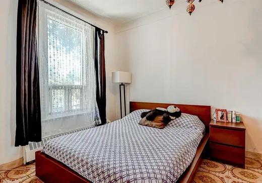 Duplex à vendre - 7390-7392 Rue des Écores, Montréal (Villeray), H2E 2W2