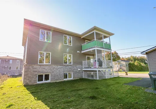 Triplex à vendre - 1000-1004 Rue Lucille-Matte, Drummondville, J2A 0R1
