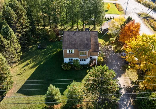 Duplex for Sale - 3550-3552 Ch. du Lac-Nadeau, Mont-Laurier, J9L 3G4