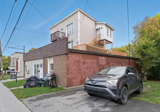 4-Plex à vendre - 880-886 Rue Belvédère S., Les Nations, J1H 4C2