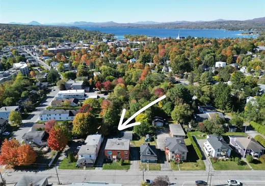Triplex for Sale - 200-204 Rue Tupper, Magog, J1X 1J9