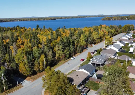 Duplex à vendre - 3484-3488 Ch. du Lac, Val-d'Or, J9P 6J8