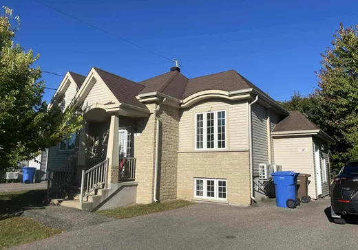 Duplex à vendre - 14-14A Rue Gérald-Thiboutôt, Blainville, J7C 0G4