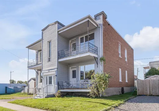 Triplex for Sale - 1915 Av. Drouin, Beauport, G1E 3K1