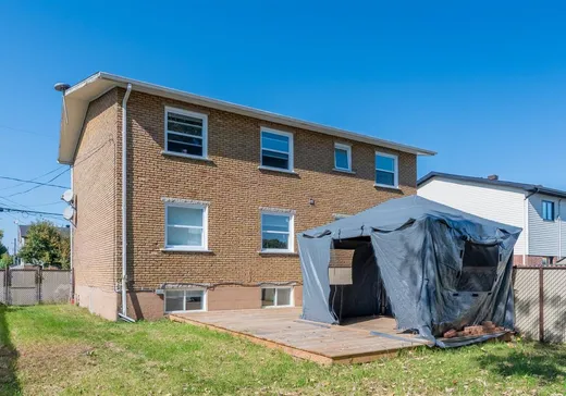 Triplex à vendre - 12 Rue Belair, Saint-Jean-sur-Richelieu, J2W 1C1