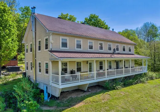 Duplex à vendre - 23-23A Ch. du Lac-Allard, Lac-Saguay, J0W1L0