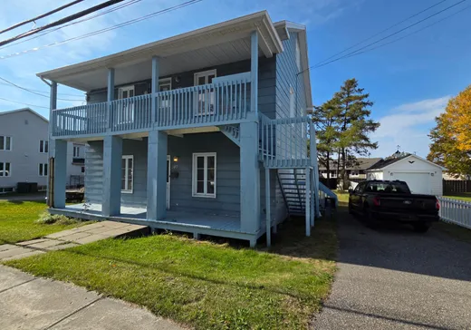 Duplex à vendre - 147-149 Av. St-Jérome, Matane, G4W 3A5