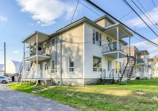 Duplex for sale - 401-403 Rue Notre-Dame N., Louiseville, J5V1X9