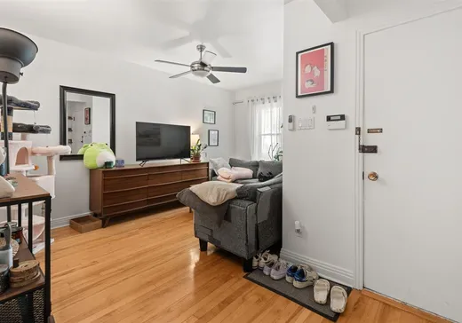 Duplex for Sale - 2688-2688A Av. d'Orléans, Montreal (Mercier/Hochelaga-Maisonneuve), H1W 3S5