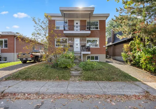 Triplex for Sale - 688-692 Rue des Chênes E., Limoilou, G1J 1K4