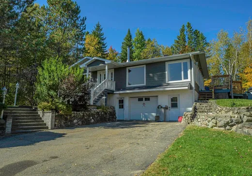 Duplex for Sale - 677-679 Route 117, Mont-Blanc, J0T 2G0