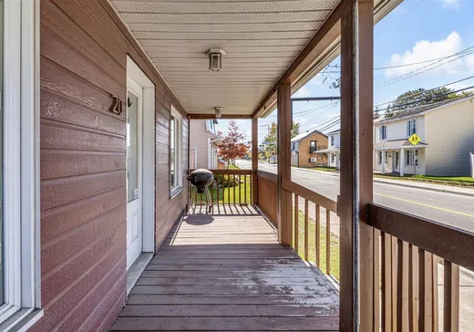 Duplex for Sale - 20 Rue du Collège, Pont-Rouge, G3H 2Z8