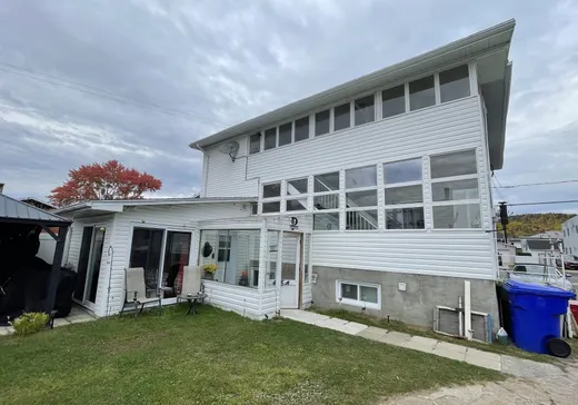 5-Plex à vendre - 463-465A Rue St-Benoît, La Tuque, G9X 2R4