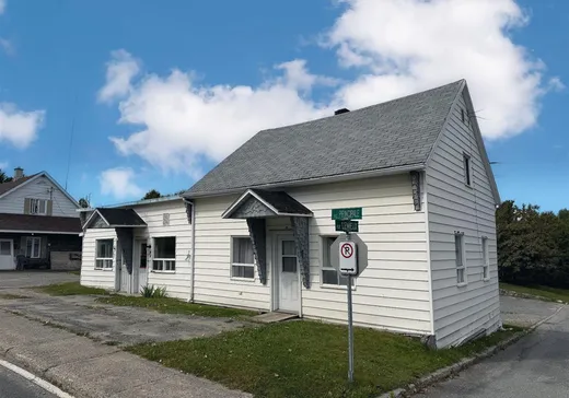 4-Plex à vendre - 26-28 Rue Principale, Armagh, G0R 1A0
