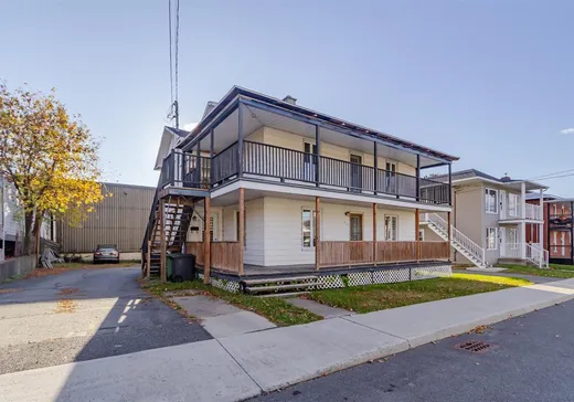Duplex à vendre - 1853-1855 Av. des Érables, Plessisville, G6L2E5