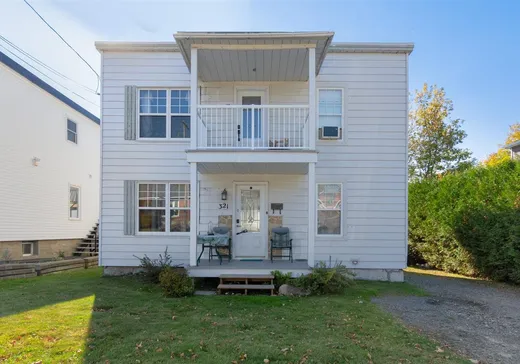 Duplex for Sale - 321-323 10e Avenue N., Sherbrooke, J1E 2T4