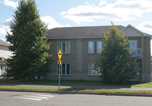 4-Plex for Sale - 2885-2891 Rue de la Commune, Drummondville, J2B 0M3