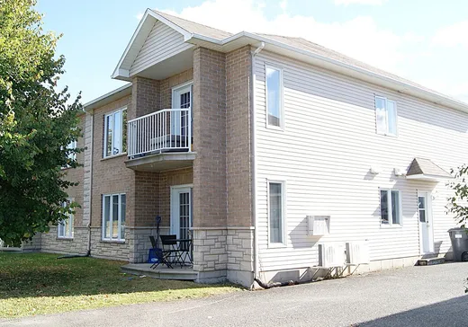 4-Plex for Sale - 2905-2911 Rue de la Commune, Drummondville, J2B 0M3