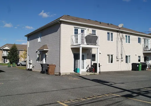 4-Plex for Sale - 2905-2911 Rue de la Commune, Drummondville, J2B 0M3