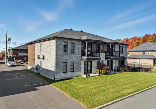 4-Plex for Sale - 2495-2501 Av. Camille-Dreyfus, Drummondville, J2B 0V7