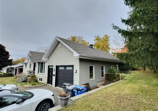 Duplex à vendre - 58 Rue des Érables, Rivière-du-Loup, G5R 1V1