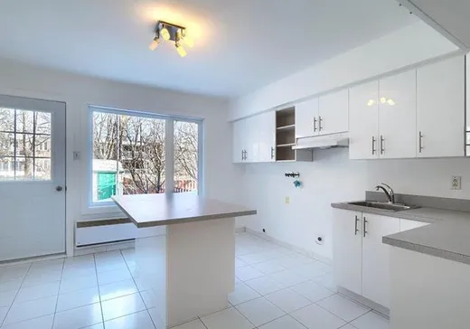 Triplex à vendre - 363-367 Rue Desmarteau, Montréal (Mercier/Hochelaga-Maisonneuve), H1L 4M5