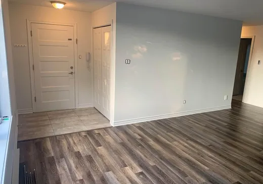 4-Plex à vendre - 215 3e Avenue, L'Île-Perrot, J7V 4Y9