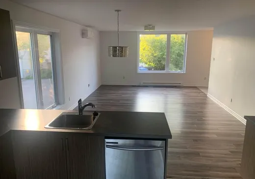 4-Plex à vendre - 215 3e Avenue, L'Île-Perrot, J7V 4Y9
