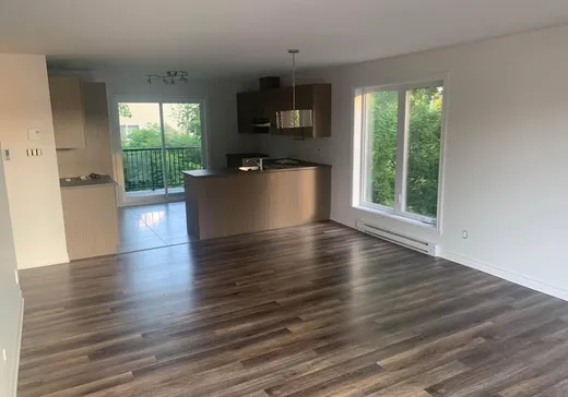 4-Plex à vendre - 215 3e Avenue, L'Île-Perrot, J7V 4Y9