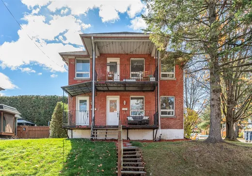 Triplex à vendre - 1292-1294 Rue Champlain, Sherbrooke, J1H 2L2