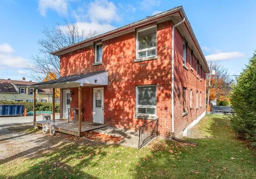 Triplex à vendre - 1292-1294 Rue Champlain, Sherbrooke, J1H 2L2
