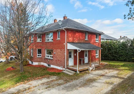 Triplex à vendre - 1292-1294 Rue Champlain, Sherbrooke, J1H 2L2