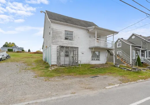 Duplex à vendre - 35A-35B Rue Principale, Armagh, G0R1A0
