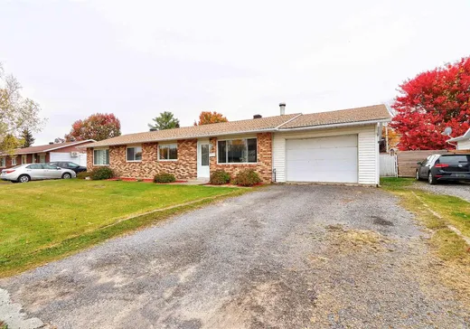 Duplex for sale - 933-935 Rue Riopel, Trois-Rivières, G9A5R2