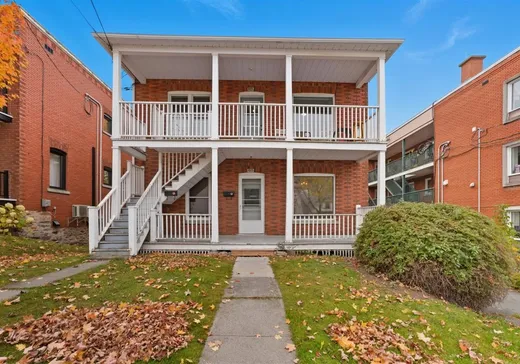 Triplex à vendre - 1023-1027 Rue St-Louis, Sherbrooke, J1H4N9