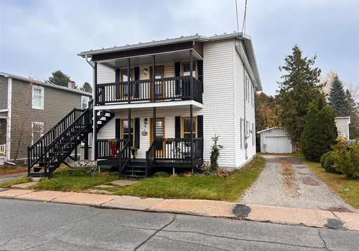 Duplex à vendre - 68-70 Rue St-Philippe, Victoriaville, G6P3L1