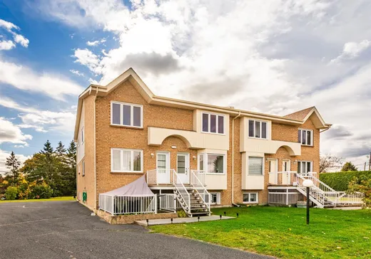 Triplex à vendre - 1751 Rue des Vents, Sainte-Julie, J3E1L1