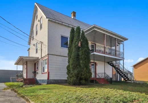 Triplex for sale - 5 Rue St-Alfred, St-Charles-De-Bellechasse, G0R2T0